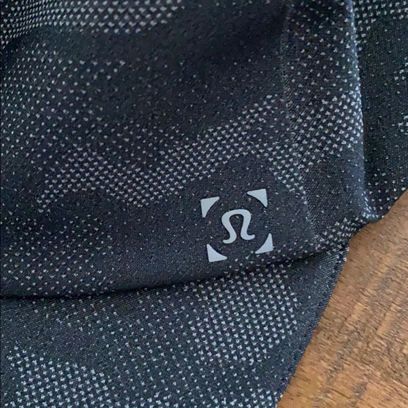 Lululemon Men’s Fast and Free Run Hat - Picture 6 of 9